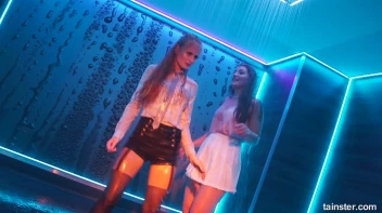 A Splash Of Sexiness! Screencap 40 on sinx.preview.netperv.com