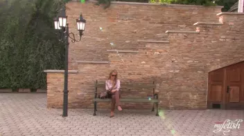 Lucky Lurker Screencap 1 on sinx.preview.netperv.com