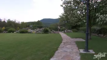 Lucky Lurker Screencap 5 on sinx.preview.netperv.com