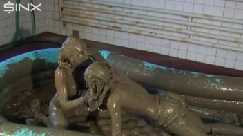 Catfighting Babes Mud Wrestle To Settle! Screencap 47 on sinx.preview.netperv.com