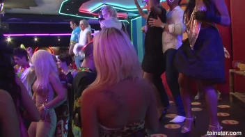 Bikini Beach Balls Part 1 - Cam 3 Screencap 56 on sinx.preview.netperv.com