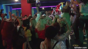 Bikini Beach Balls Part 1 - Cam 3 Screencap 21 on sinx.preview.netperv.com