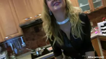 Sophie's Dirty Shoe & Fashion Birthday Screencap 37 on sinx.preview.netperv.com