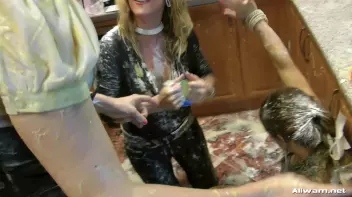 Sophie's Dirty Shoe & Fashion Birthday Screencap 73 on sinx.preview.netperv.com