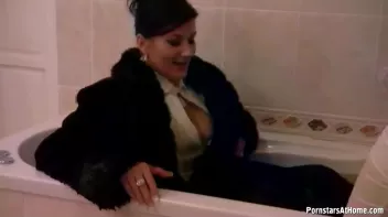 Wet Those White Tops Down! Screencap 73 on sinx.preview.netperv.com