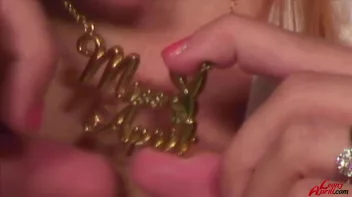 Pantyhose Ripping Piss Freak Screencap 11 on sinx.preview.netperv.com