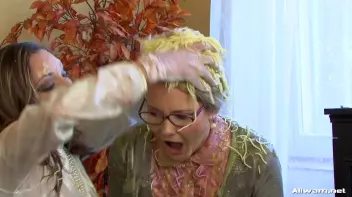 Slop Queens Screencap 20 on sinx.preview.netperv.com