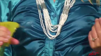 Leony's Pantyhose Playtime Screencap 9 on sinx.preview.netperv.com