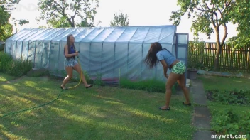 Best Friends Water Fight When Gardening Screencap 10 on sinx.preview.netperv.com