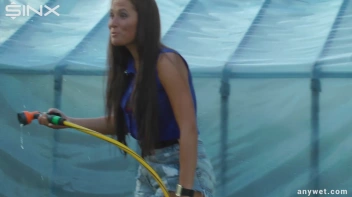 Best Friends Water Fight When Gardening Screencap 11 on sinx.preview.netperv.com