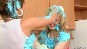 Cakes Covered In Icing Screencap 20 on sinx.preview.netperv.com