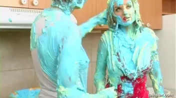 Cakes Covered In Icing Screencap 37 on sinx.preview.netperv.com