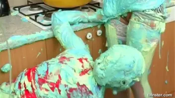 Cakes Covered In Icing Screencap 53 on sinx.preview.netperv.com