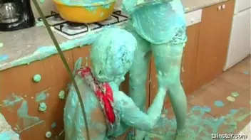 Cakes Covered In Icing Screencap 57 on sinx.preview.netperv.com