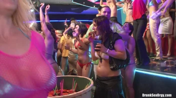 Bikini Beach Balls Part 6 - Cam 1 Screencap 98 on sinx.preview.netperv.com