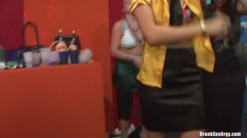 Bikini Beach Balls Part 6 - Cam 1 Screencap 14 on sinx.preview.netperv.com