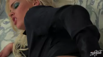 Fists of Lesbos Screencap 40 on sinx.preview.netperv.com