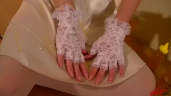 Princess Leony Is Sweet As Honey Screencap 15 on sinx.preview.netperv.com