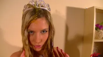 Princess Leony Is Sweet As Honey Screencap 49 on sinx.preview.netperv.com