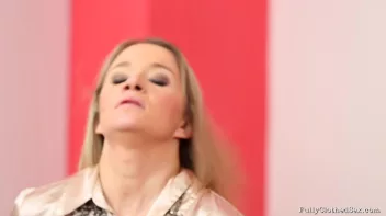 A Satin Angel Shows Her Devilish Side Screencap 74 on sinx.preview.netperv.com