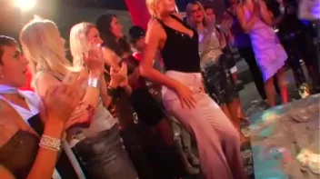 Messy Ass Mud Wrestling! Screencap 3 on sinx.preview.netperv.com