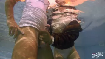 Underwater Suck and Fuck Screencap 95 on sinx.preview.netperv.com