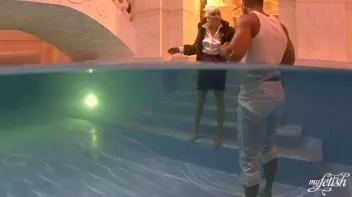 Underwater Suck and Fuck Screencap 17 on sinx.preview.netperv.com