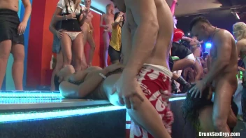 Bikini Beach Balls Part 5 - Main Edit Screencap 33 on sinx.preview.netperv.com