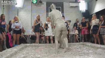Messy Wrestling: Mud Bunnies Beast it Out In The Ring! Screencap 32 on sinx.preview.netperv.com