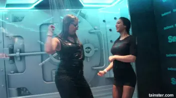 Soaking wet chicks spanking each others asses Screencap 5 on sinx.preview.netperv.com