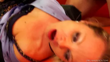 Double Buzz Fuck That Blondie Screencap 60 on sinx.preview.netperv.com