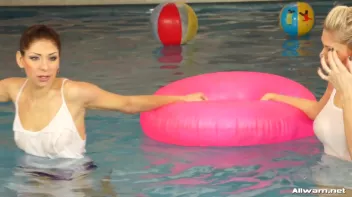 Badminton Babes Go For Wetlook Glory Screencap 69 on sinx.preview.netperv.com