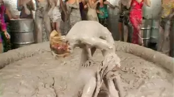 Crazy-Ass Messy Cat Fighting Vixens Screencap 62 on sinx.preview.netperv.com