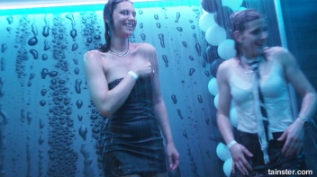 The Wetlook Vibe Is Very Alive! Screencap 9 on sinx.preview.netperv.com