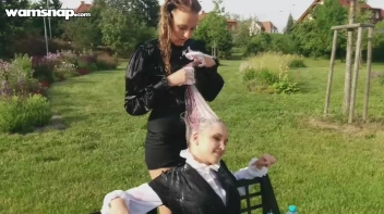 Shampoo Service In The Park Screencap 32 on sinx.preview.netperv.com