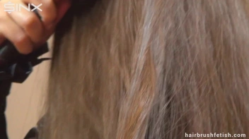 Hair Brushing Brunette Babe Screencap 18 on sinx.preview.netperv.com