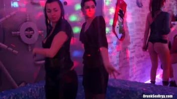 Holiday Hotties Part 4 - Shower Cam Screencap 101 on sinx.preview.netperv.com