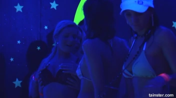 Spring Break Blow-Out Part 6 - Main Edit Screencap 77 on sinx.preview.netperv.com