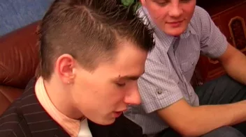 Bi Casting Couch Screencap 23 on sinx.preview.netperv.com