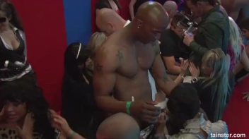 Extreme Speed Dating Part 1 - Cam 1 Screencap 18 on sinx.preview.netperv.com