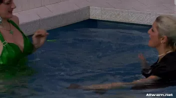 You Dropped My Purse In The Pool, Bitch! Screencap 24 on sinx.preview.netperv.com