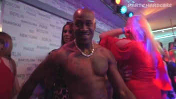 Party Hardcore Gone Crazy Vol. 15 Part 1 - Cam 1 Screencap 110 on sinx.preview.netperv.com
