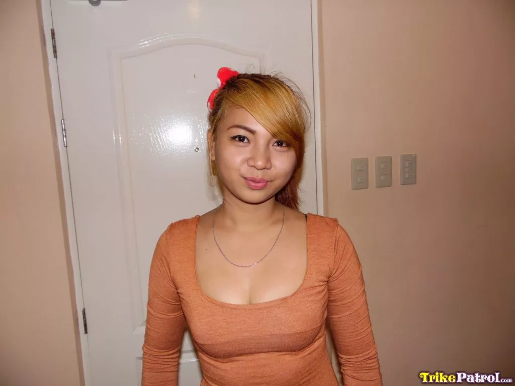 Jessica: Hairy Vag Vibrations on sinx.preview.netperv.com