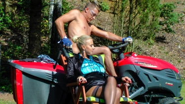 Latest deal - Hot Blonde Shower In Piss By Gardener