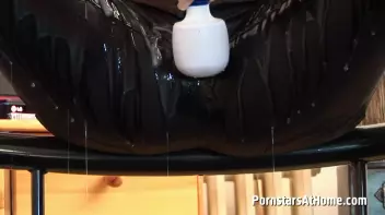 Gina's Gooey Fetish Show Screencap 43 on sinx.preview.netperv.com