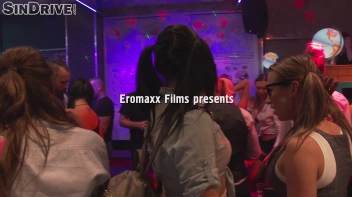 Found Her And Pound Her - Hooking Up With Cream Of The Party Crop! Screencap 1 on sinx.preview.netperv.com