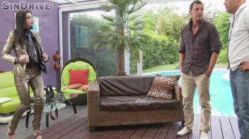 The Big Titty Queen Is Back For A Full Program DP Attack! Screencap 9 on sinx.preview.netperv.com