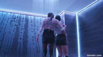 Wetlook Dancing Duos Done Right! Screencap 30 on sinx.preview.netperv.com