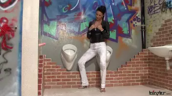 Enza Back In Cum Splashing Action! Screencap 81 on sinx.preview.netperv.com