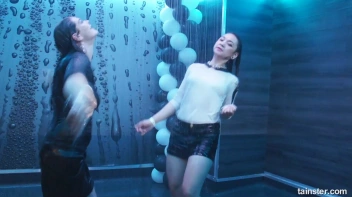 Wet And Working It!  Cuties Shake It Up! Screencap 30 on sinx.preview.netperv.com